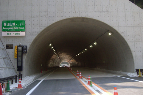 トンネル照明設備の新設