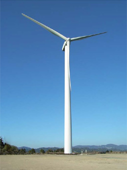 風力発電機の全景
